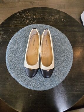 London Fog Black and Cream Cap-Toe Ballet Flats